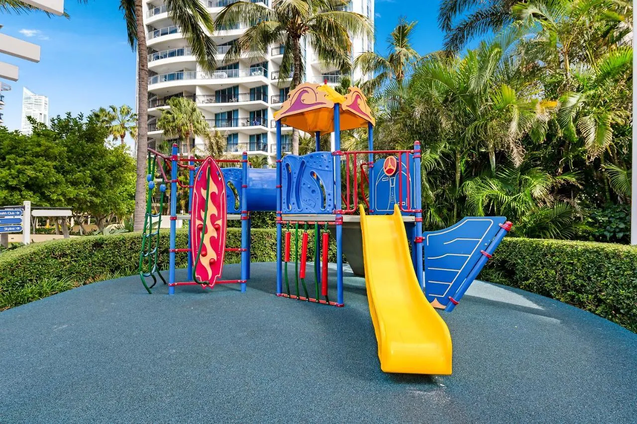 Surfers Paradise Central Chevron Apartment Sleeps 8 - Optimise Bnb Gold Coast Australia