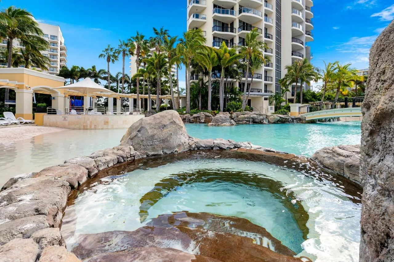 Surfers Paradise Central Chevron Apartment Sleeps 8 - Optimise Bnb Gold Coast
