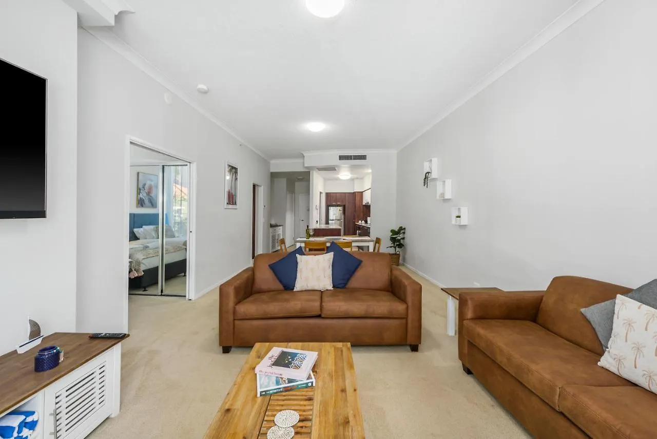 Surfers Paradise Central Chevron Apartment Sleeps 8 - Optimise Bnb Gold Coast