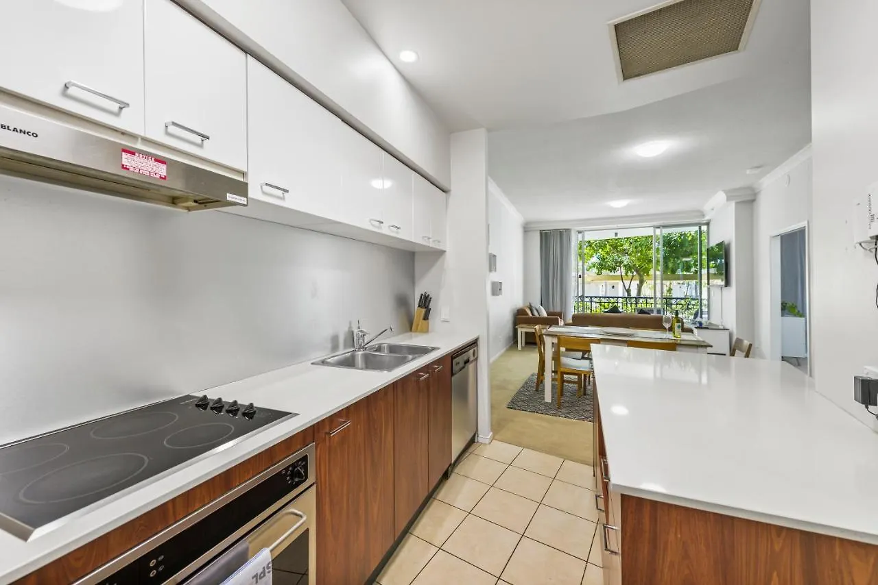 Surfers Paradise Central Chevron Apartment Sleeps 8 - Optimise Bnb Gold Coast 0*,